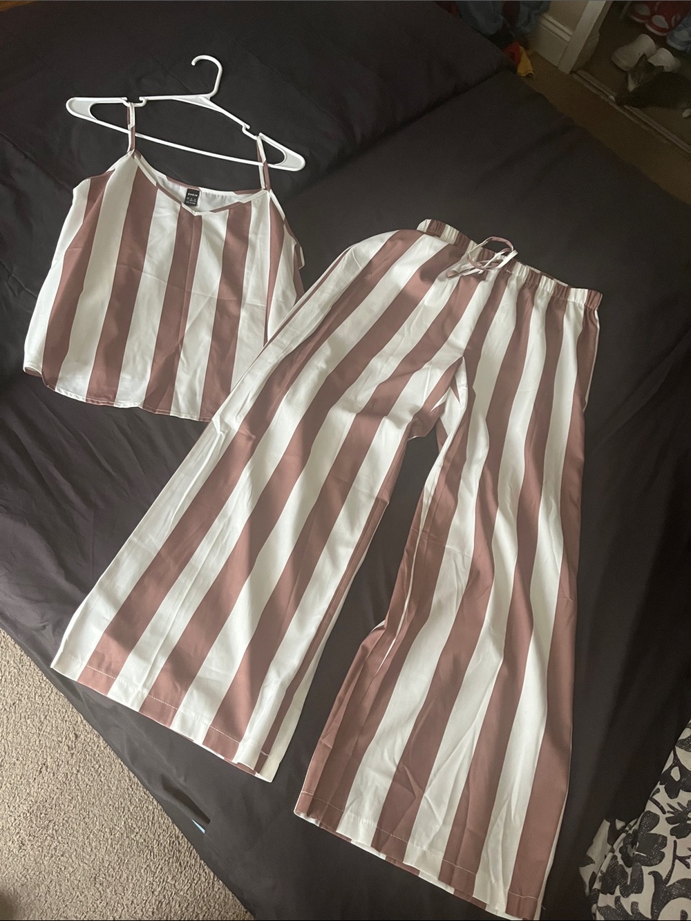 Striped Set - Picture 2 of 6
